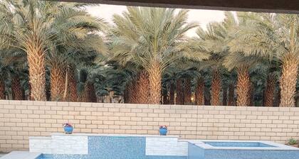 Festival house with Pool just blocks away from Coachella Fest and Stagecoach