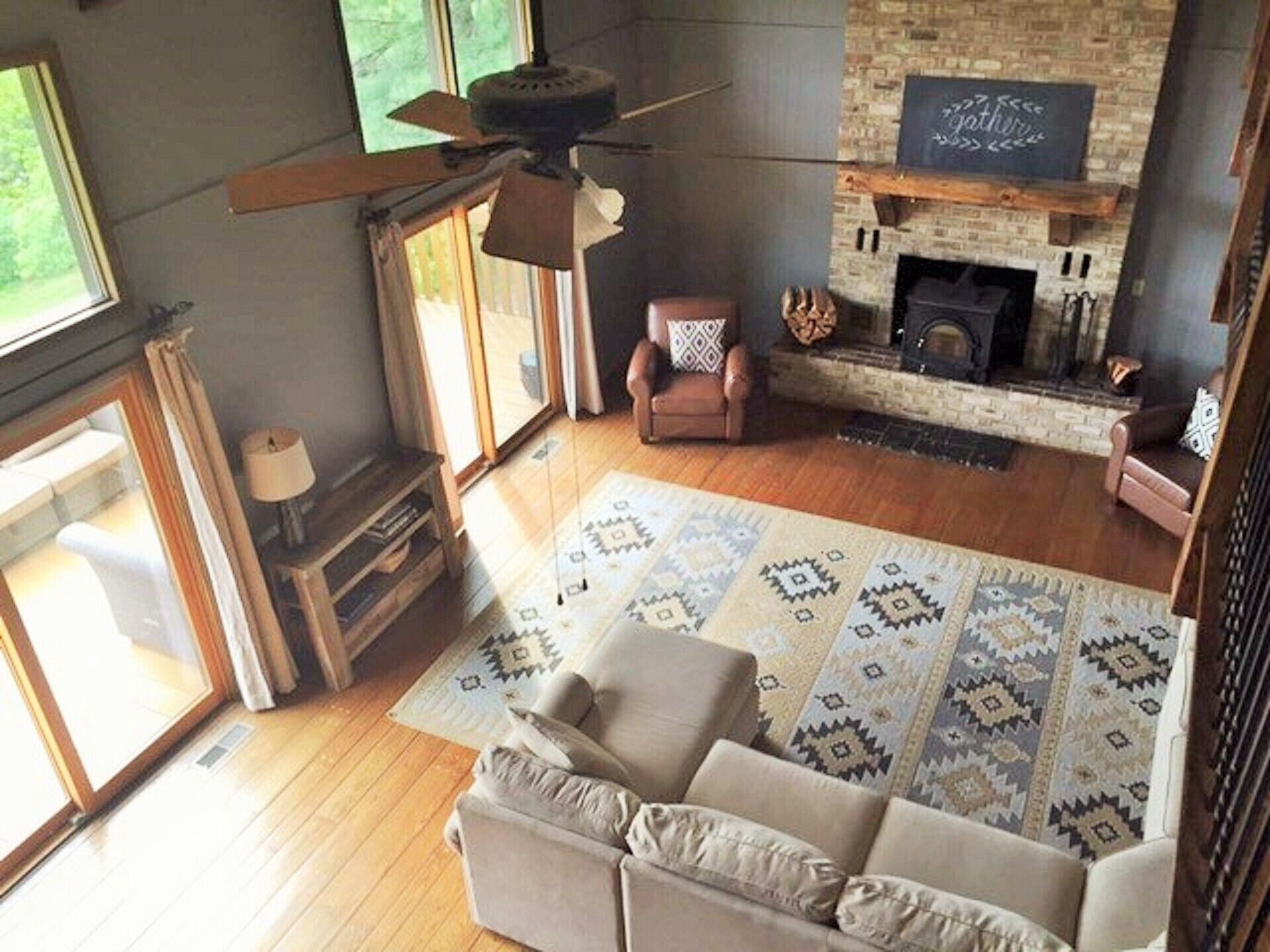 Hilltop House On 15 Acres Just 15 Minutes From Virginia Tech and Radford!