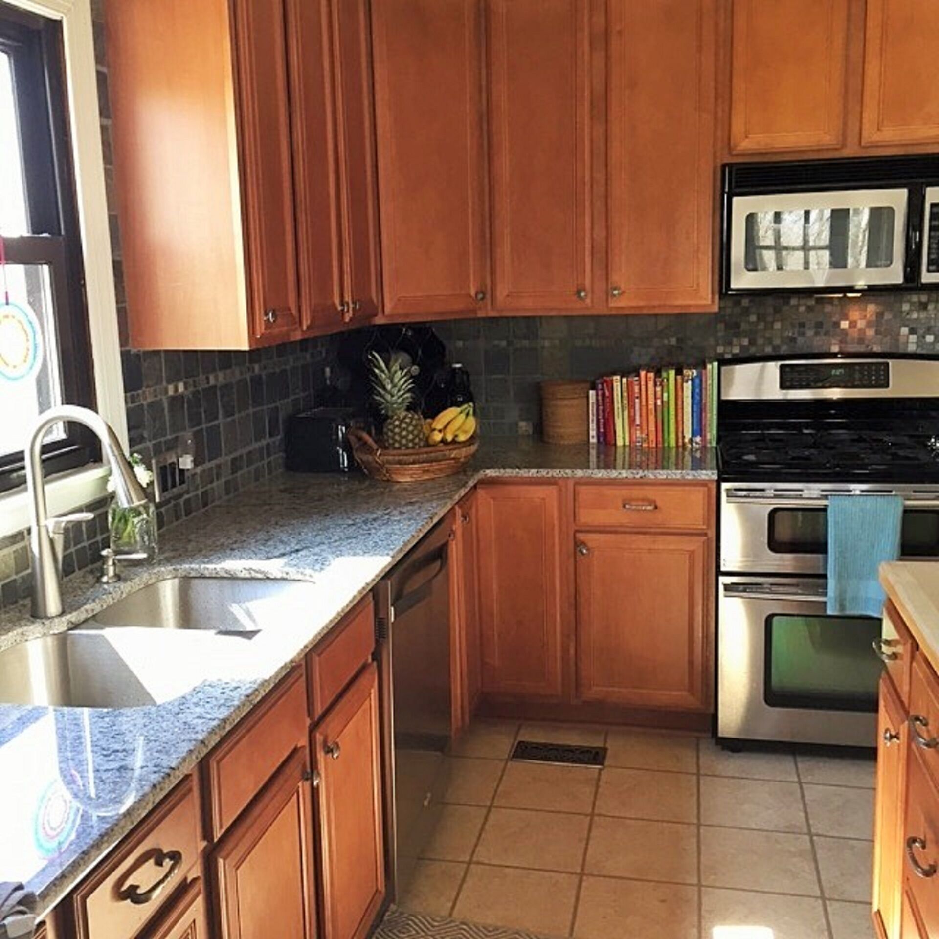 Hilltop House On 15 Acres Just 15 Minutes From Virginia Tech and Radford!