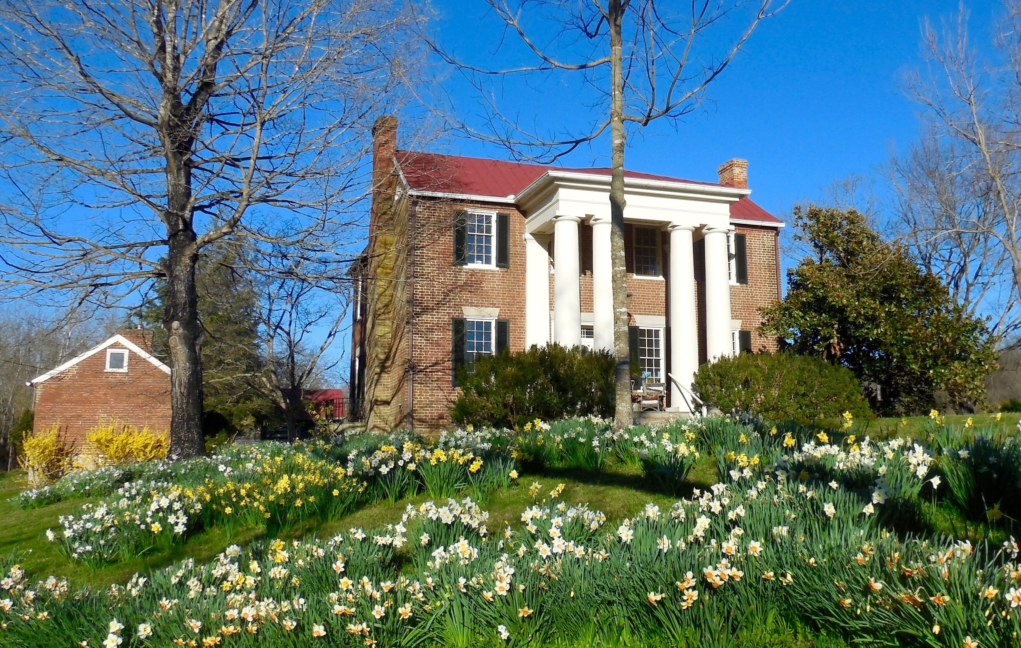 Private suite in historic Rockbridge County home, minutes from Lex., W&L & VMI.