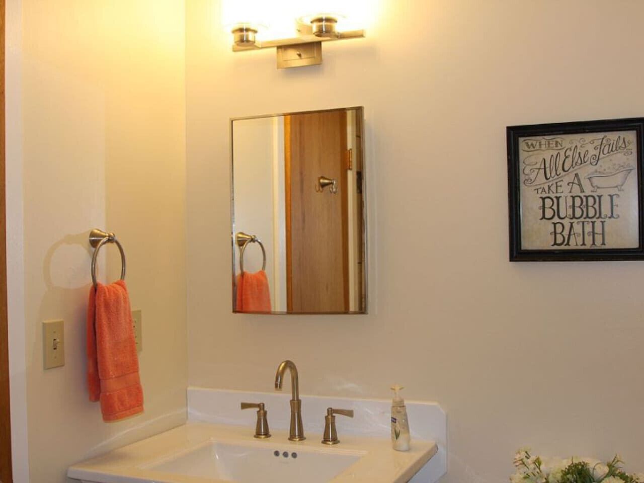 Bathtub, hair dryer, towels