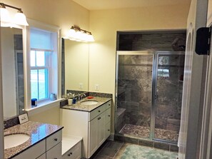 Bathtub - Resort Style Community Rehoboth Beach House Parking Pool (Rehoboth Beach)