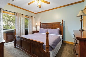 4 bedrooms, internet, bed sheets