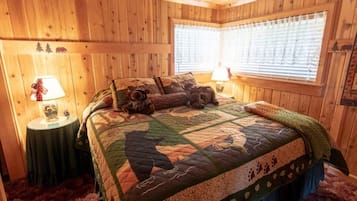 3 bedrooms, iron/ironing board, travel crib, free WiFi
