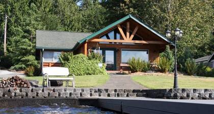 ~ Lakeside Log Cabin ~ Blessings & Memories Abound!