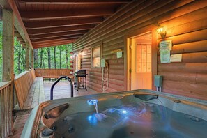 Terrace/patio - Insignificant Cabin: Spacious 5BR, 3.5BA Retreat with Hot Tub (Hico)