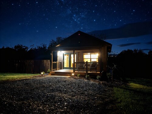 NEW Cozy Couples Log Cabin #7 LURAY Hot Tub Stone Fireplace Mountain Views