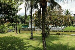 Property grounds - House in Porto Frade condominium, Angra dos Reis - RJ (Angra dos Reis)