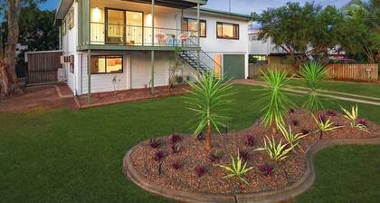 Mount Louisa Renovated Family Home