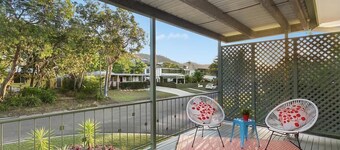 Mount Louisa Renovated Family Home