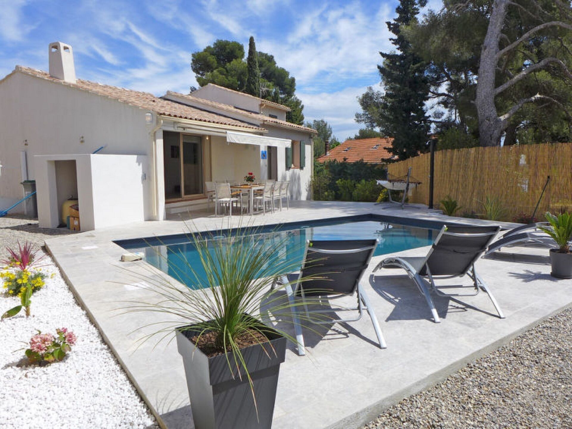 Bandol, Villa (8 people), private pool, garden, quiet, parking