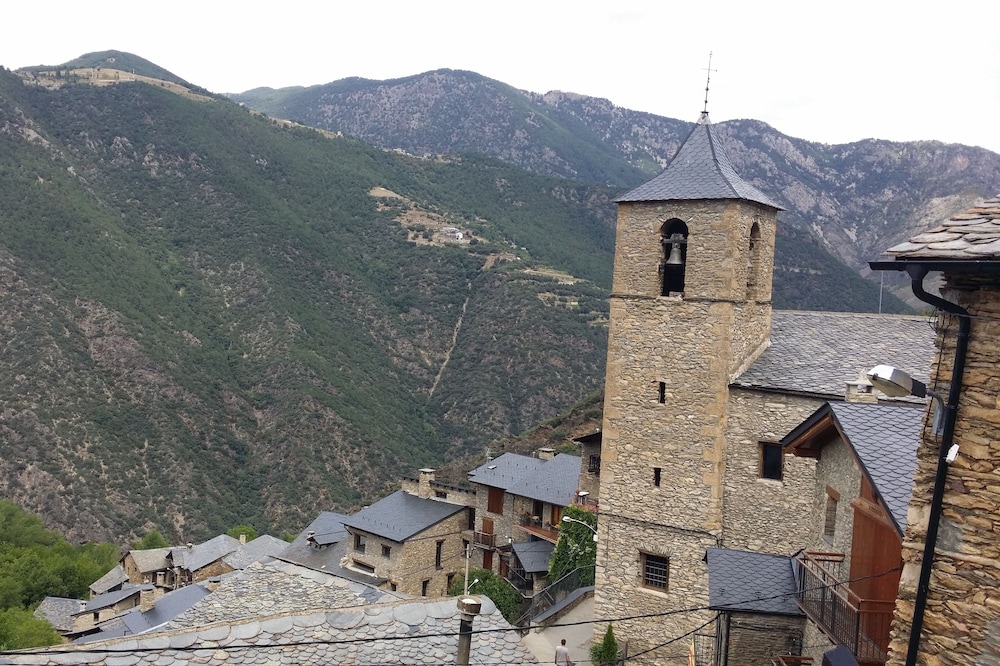 Self catering Cal Gerard for 4 people