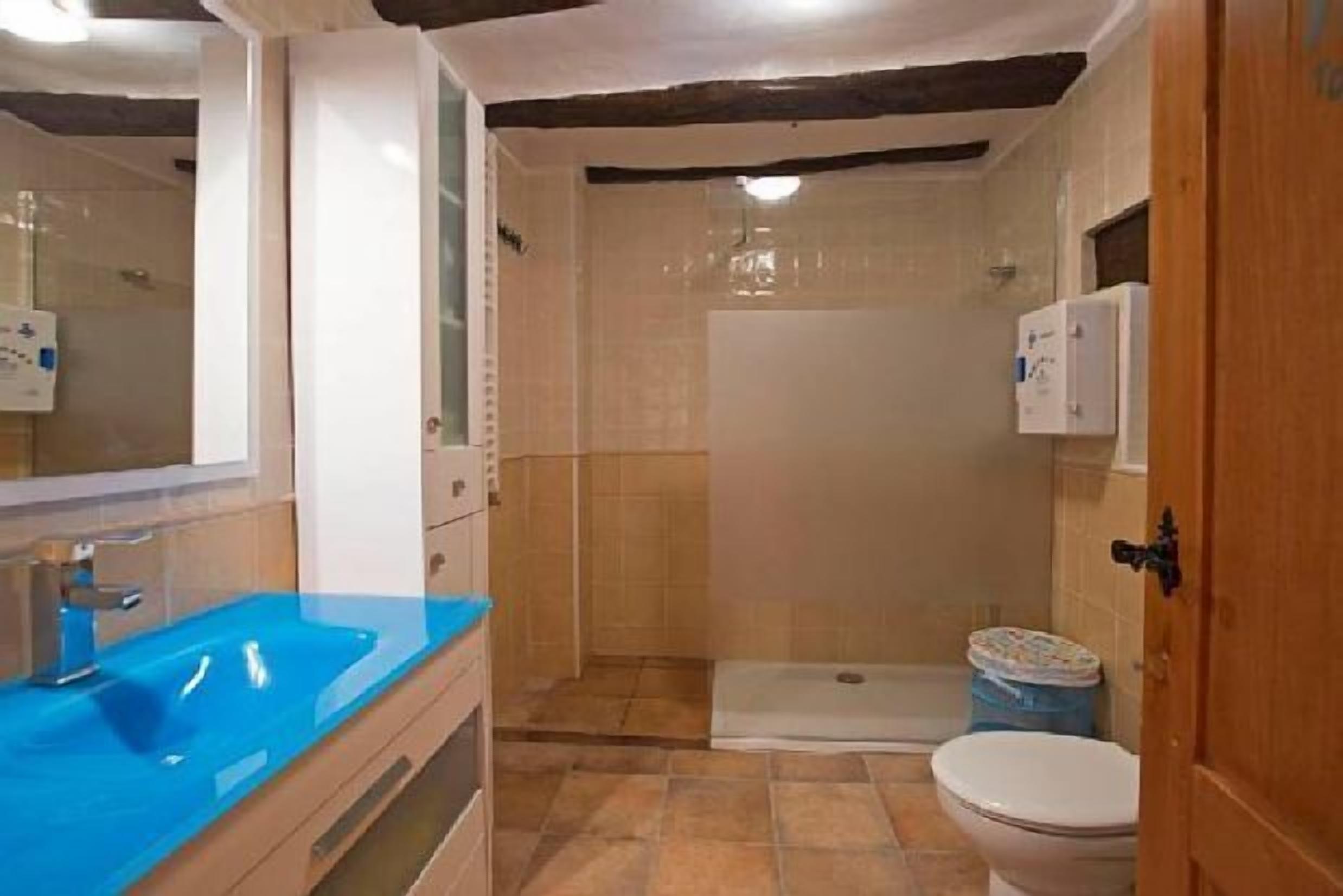 Self catering jaxo etxea for 10 people