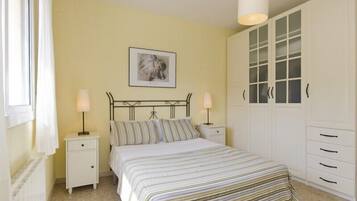 4 bedrooms, free WiFi