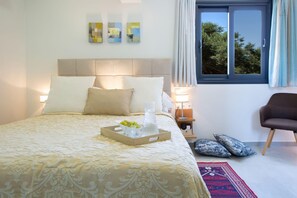 8 chambres, fer et planche à repasser, Wi-Fi, literie fournie