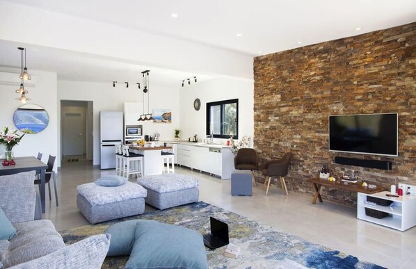 电视、立体声音响