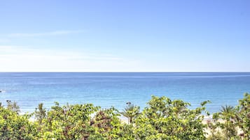 Sulla spiaggia, teli da spiaggia