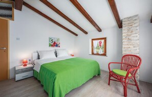 3 Schlafzimmer, Reisekinderbett, kostenloses WLAN, Bettwäsche