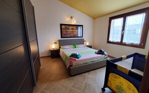 2 chambres, fer et planche Ă repasser, lit parapluie, Wi-Fi gratuit
