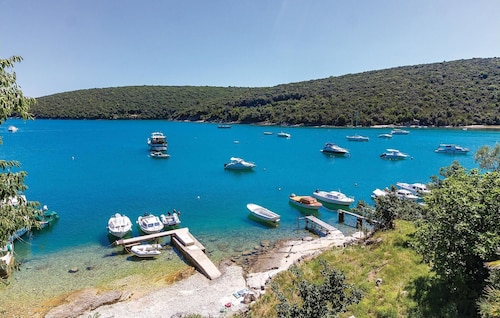 Amazing home in Pavicini with WiFi