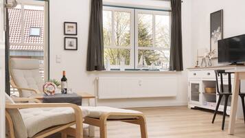 Télévision à écran plat, chaßne hi-fi