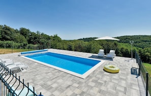 Pool - Cozy home in Durdevac (Durdevac)