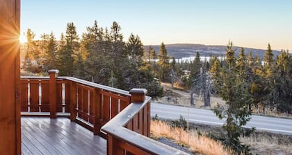 Stunning home in Sjusjøen with kitchen