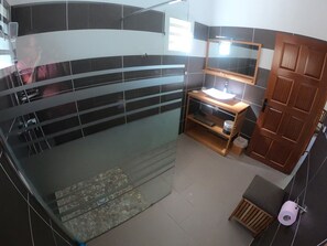 Shower, hair dryer, towels