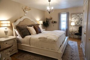 6 Schlafzimmer, Bügeleisen/Bügelbrett, kostenloses WLAN, Bettwäsche