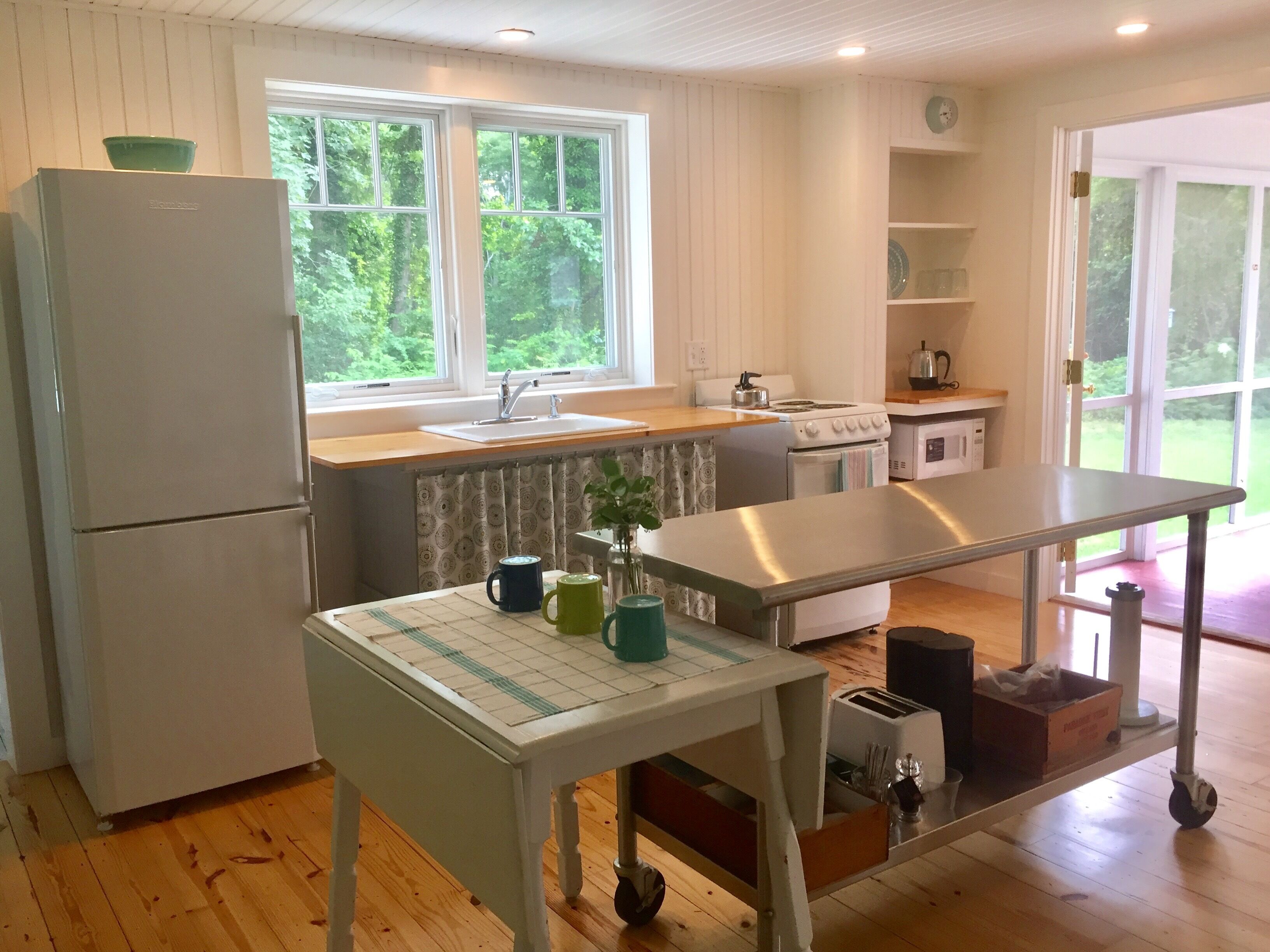 Charming Restored Cottage near Nauset Beach, The Summer House