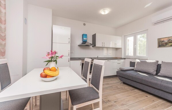 Interior - Beautiful studio in Biograd with WiFi (Biograd)
