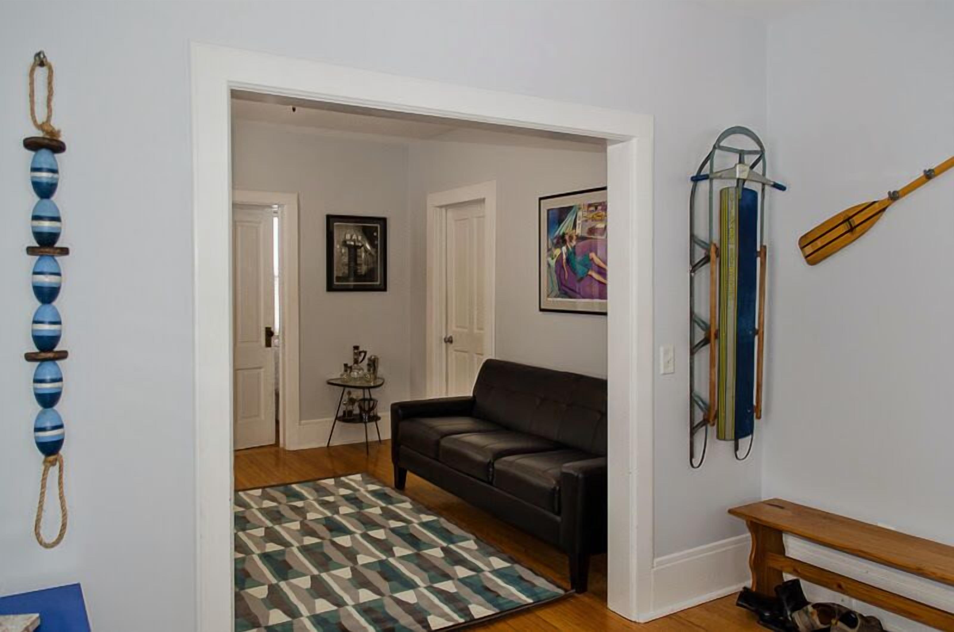 Contemporary Two Bedroom Charmer Close to Downtown and Beachfront