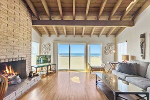 Smart TV, fireplace, DVD player