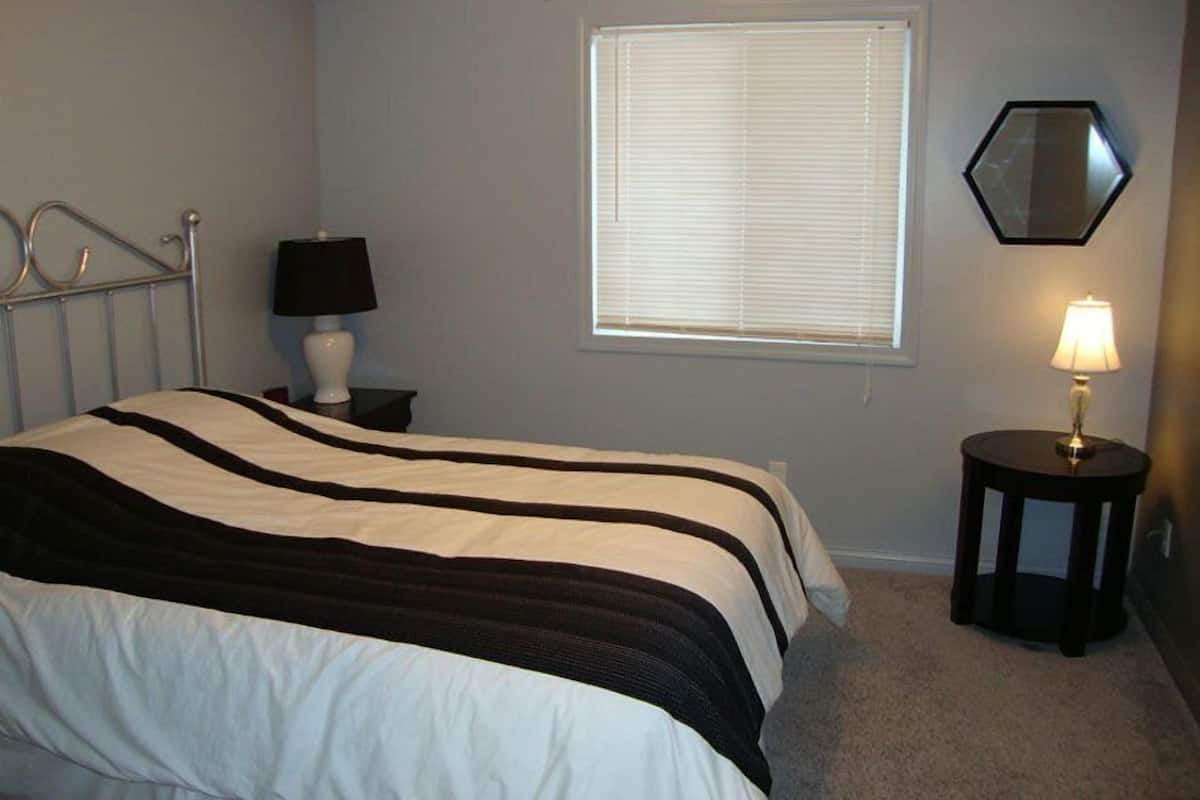 Put in Bay Townhouses | Free WiFi, bed sheets