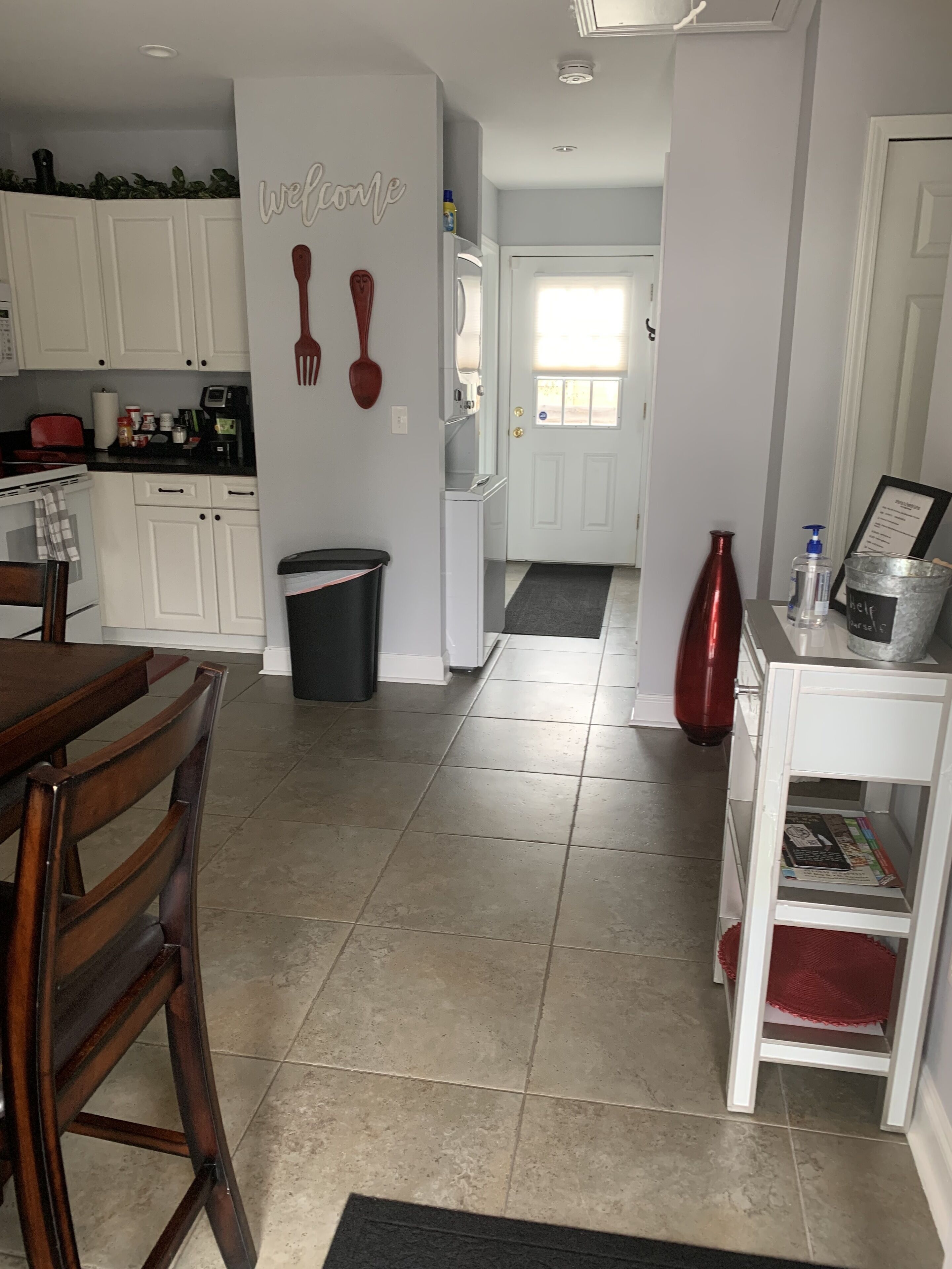 Peaceful Getaway for Two in Lincolnville/Wi-FI/Quiet Area/Walking Distance