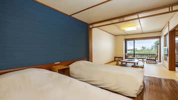 1 bedroom, in-room safe, desk, free WiFi