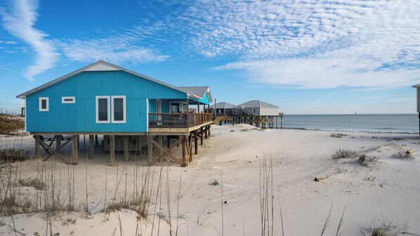 Exterior - Gulf of Mexico Beach Cottage - Direct Gulf views from nearly every room! - Knee (Dauphin Island)