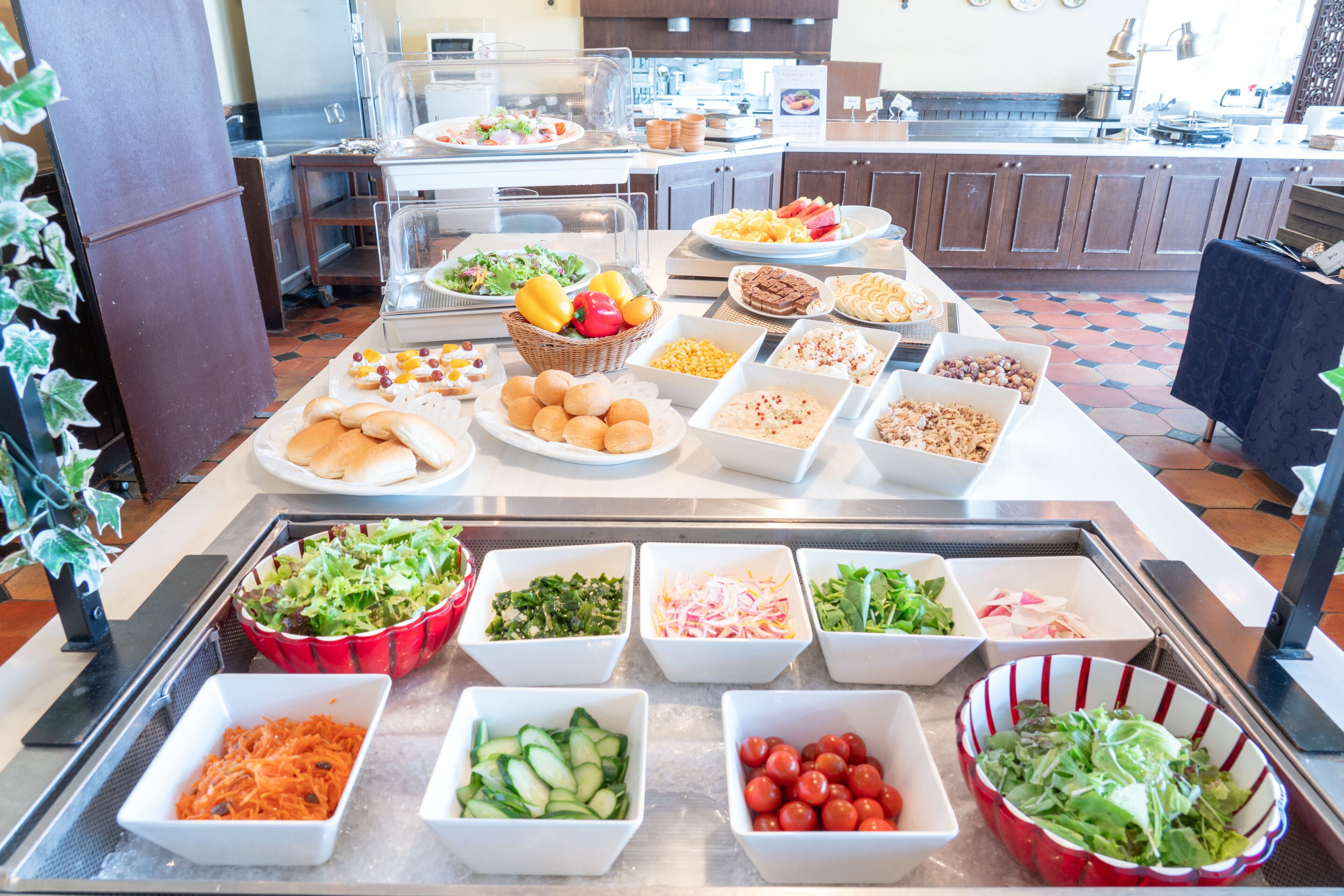 daily buffet breakfast (jpy 1980 per person)