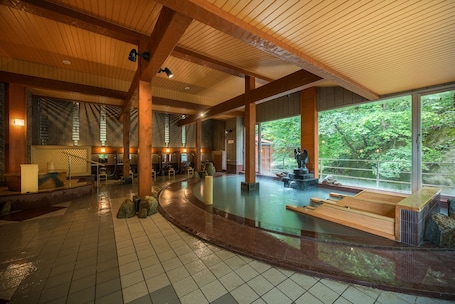 Baño termal público