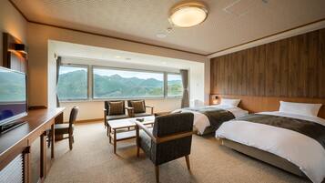 Deluxe Twin Room, Non Smoking | Down comforters, in-room safe, free WiFi, bed sheets