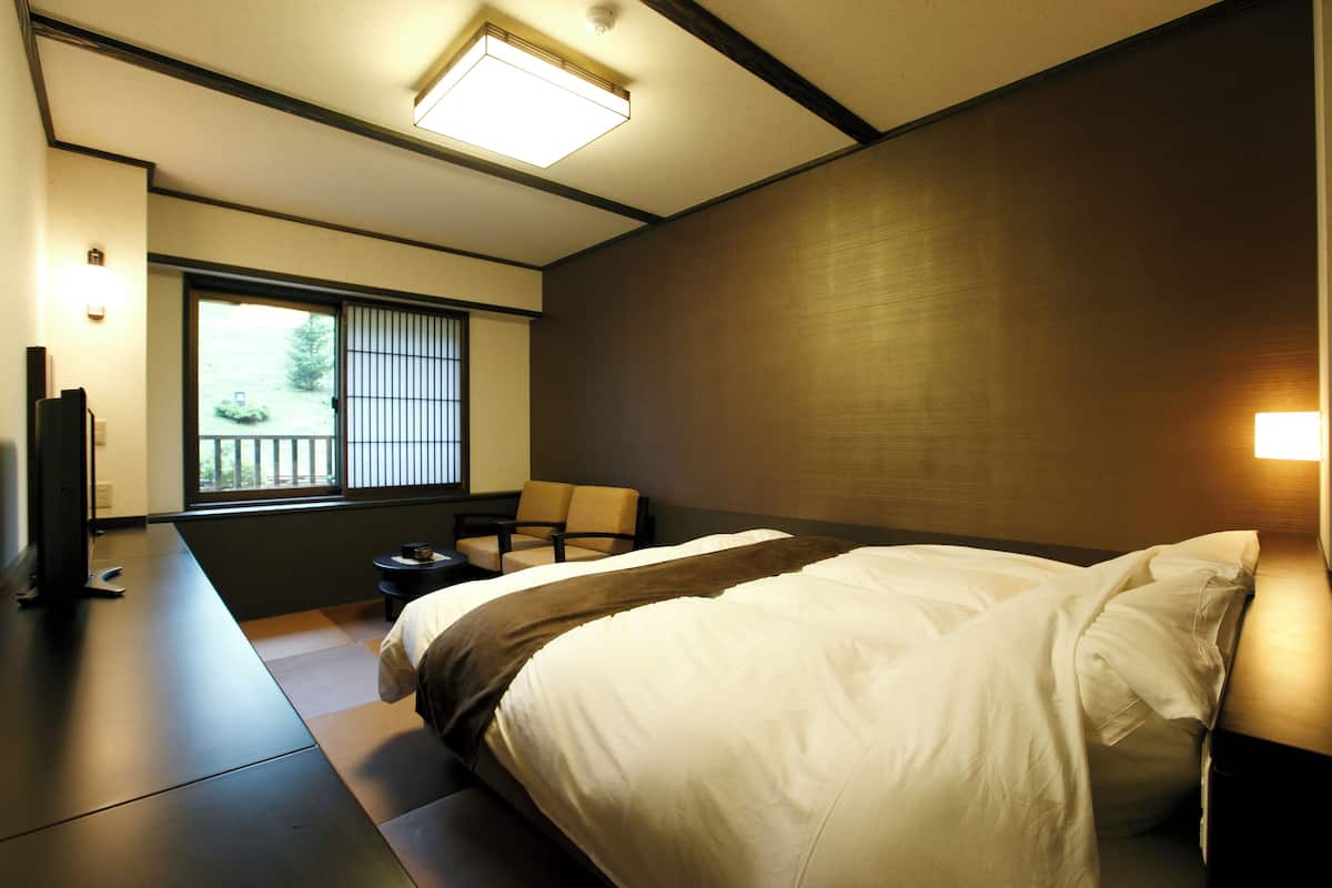 Double Room, Non Smoking | In-room safe, iron/ironing board, free WiFi, bed sheets