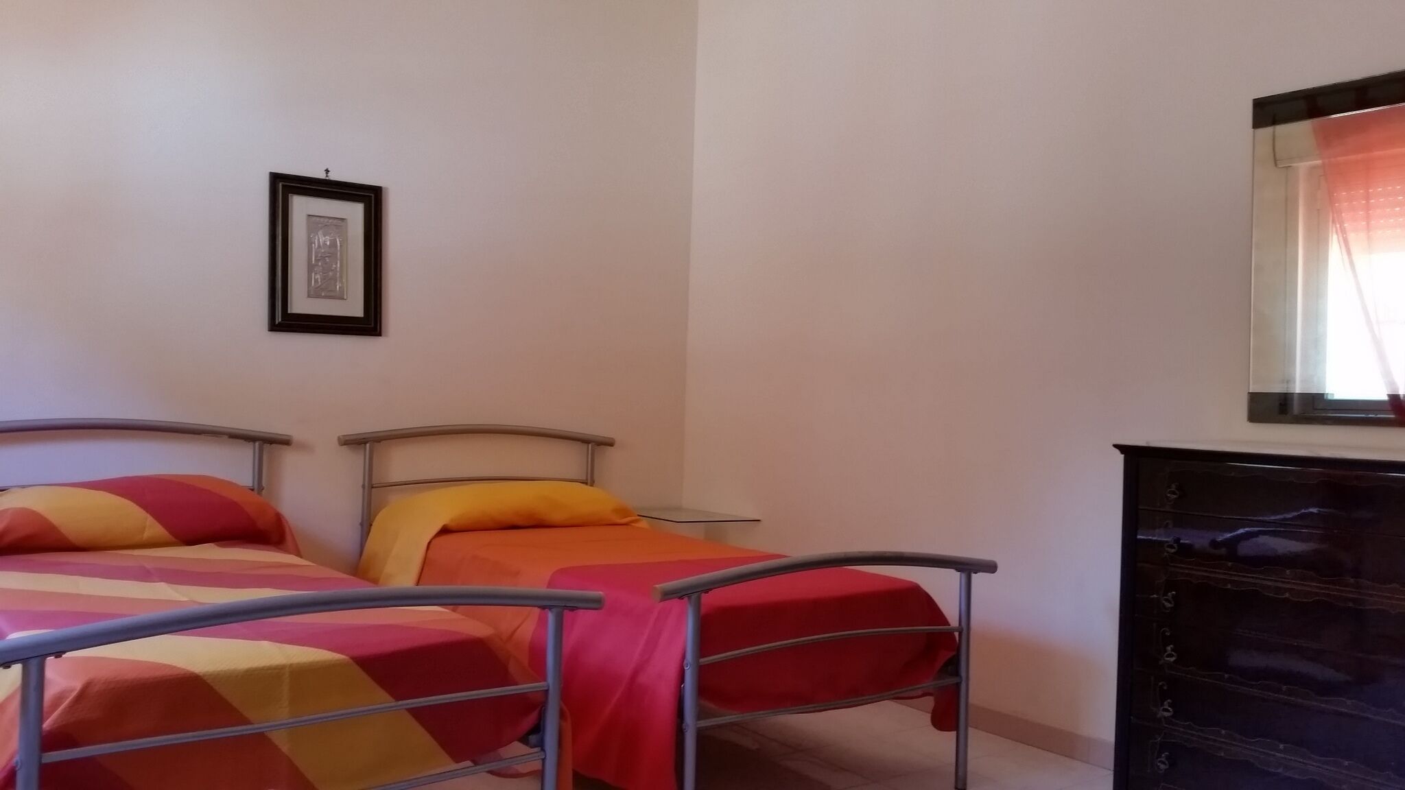 apartment a stone's throw from the sea