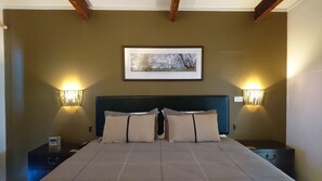 Two Bedroom King Apartment