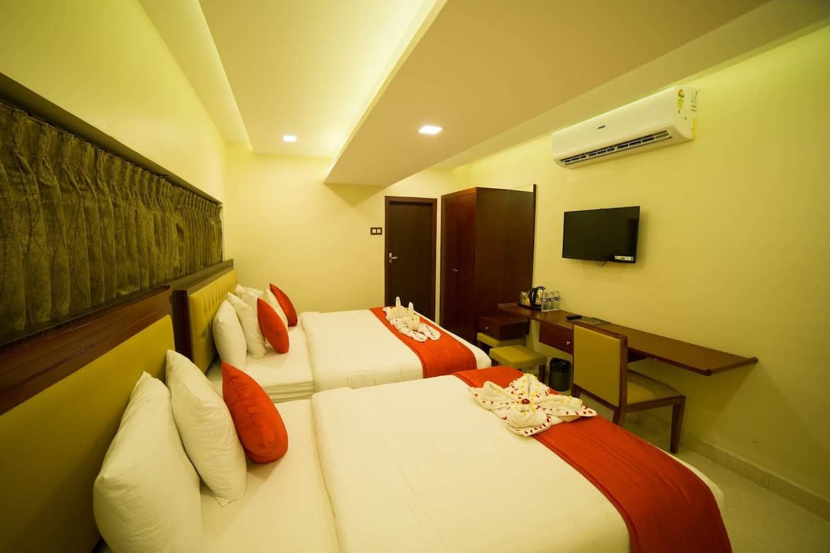 Family Room, 1 Double Bed, Non Smoking, City View | 1 bedroom, Select Comfort beds, in-room safe, individually decorated