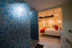 Presidential Room, 1 King Bed, Non Smoking, City View | 1 bedroom, Select Comfort beds, in-room safe, individually decorated - Hotel President (Madurai)