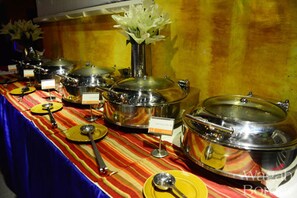 Daily buffet breakfast for a fee - Tangerine Boutique Resort (Calangute)