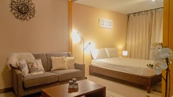 Beautiful 1 Bedroom | 1 bedroom, laptop workspace, free WiFi, bed sheets