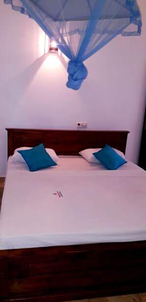 Basic Villa, 1 King Bed, Non Smoking, Beach View