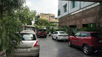 In-room safe, blackout drapes, soundproofing, rollaway beds