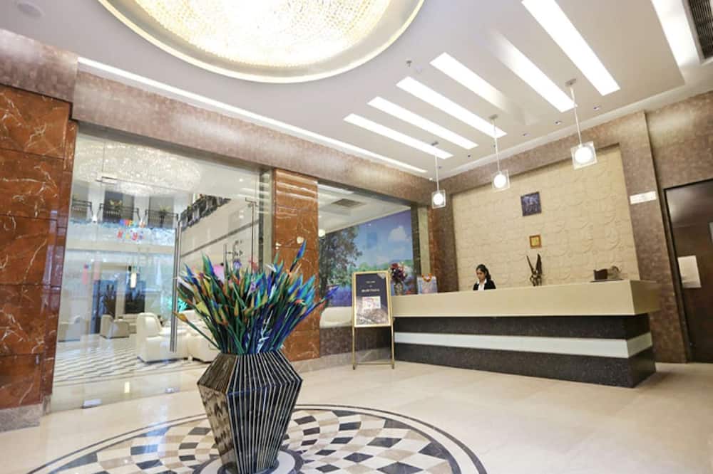 Venizia Sarovar Portico Delhi